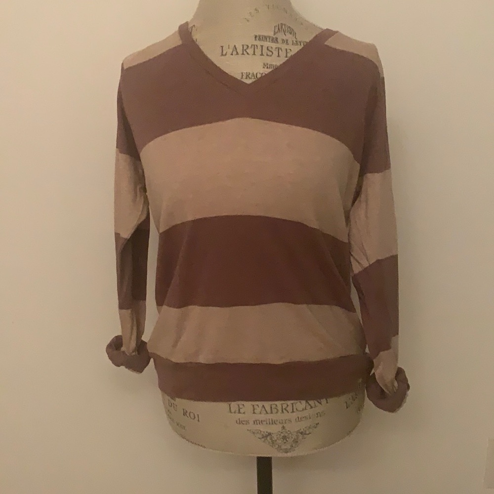 TNA Sweatshirt
